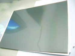 偏光片（Polarizer）